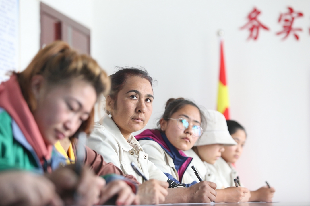 當(dāng)好產(chǎn)業(yè)扶貧主力軍，打贏脫貧攻堅(jiān)戰(zhàn)